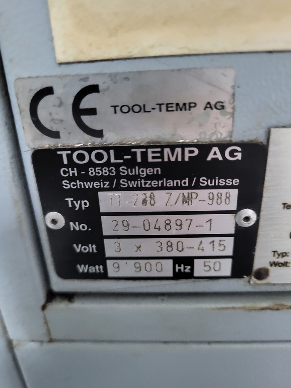 Unitate de control al temperaturii ToolTemp TT-288 Z-MP-988 ZU2233, folosită Unitate de control al temperaturii ToolTemp TT-288 Z-MP-988 ZU2233, folosită