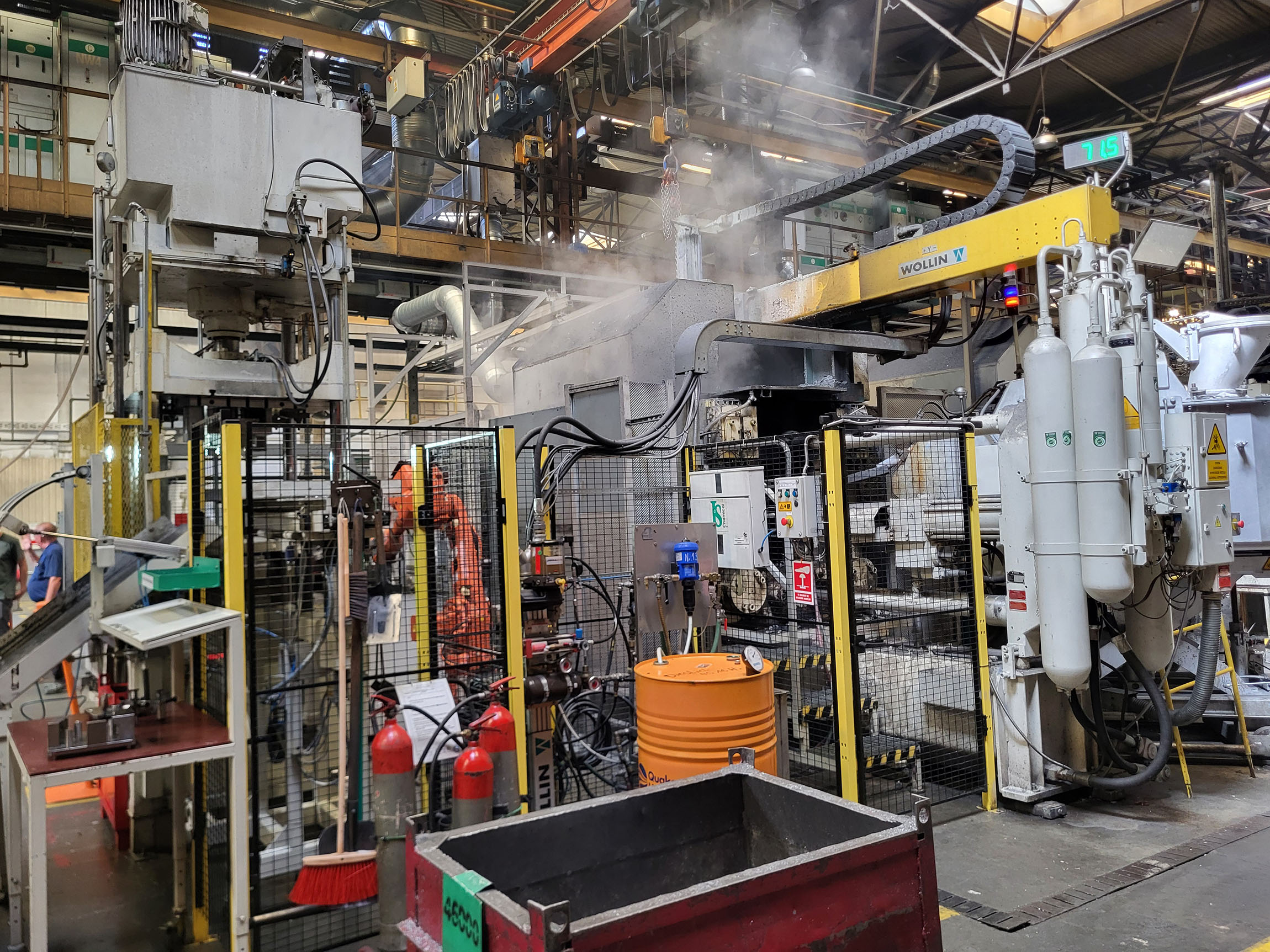 Mașină de turnare sub presiune cu cameră rece Bühler SC D/84 KK1422, folosită