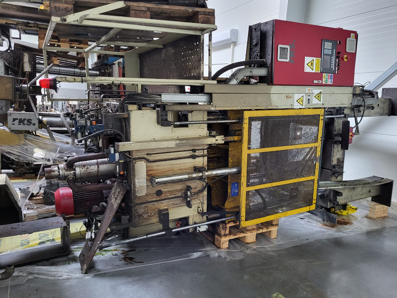 Presă de tăiat Technopres KZP 40 EP1996, utilizată Presă de tăiat Technopres KZP 40 EP1996, utilizată