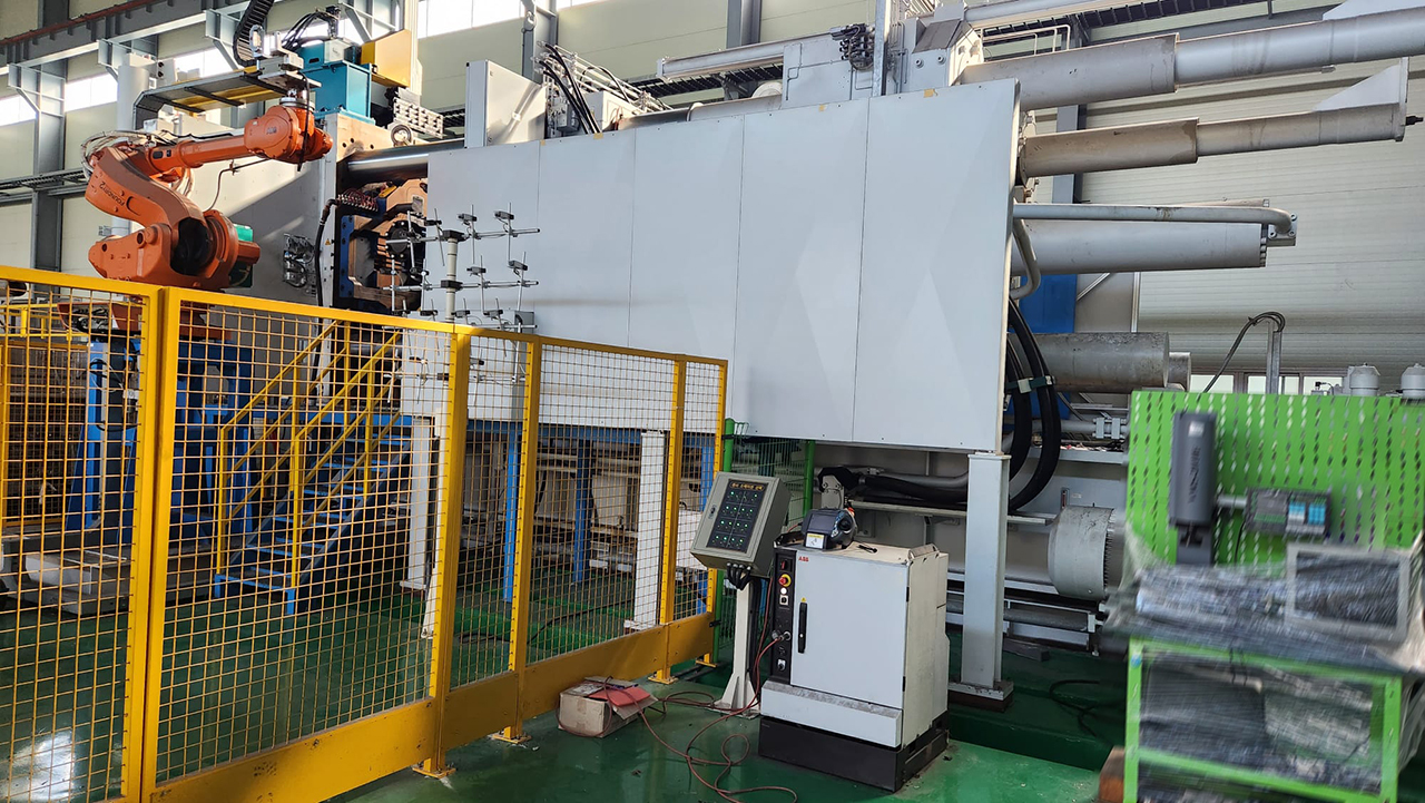 Frech GDK 4100-185 S Frech GDK 4100-185 S cameră rece de turnare sub presiune KK1649, folosit