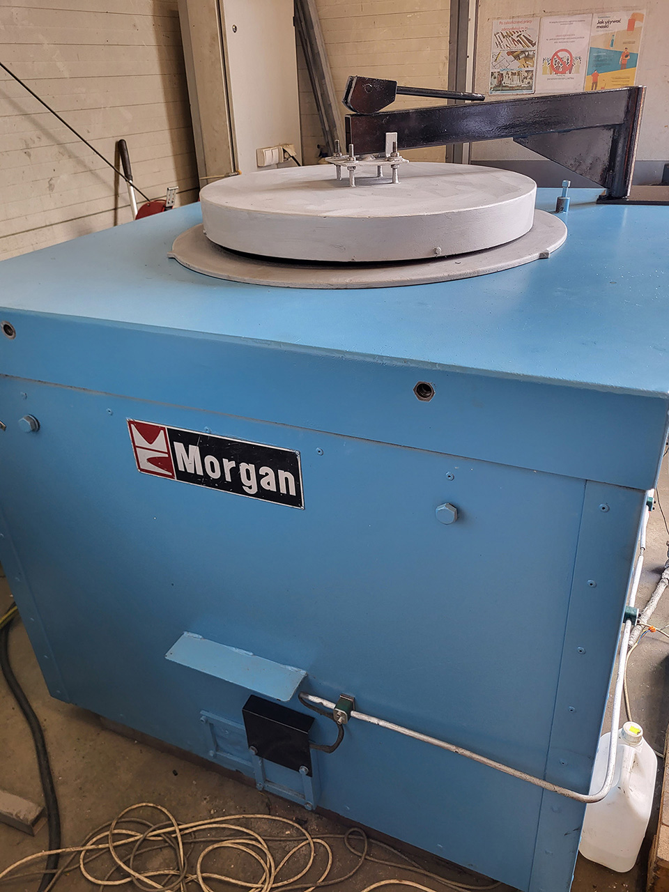Cuptor cu creuzet MORGAN MKV E ERBO 500 O1804, folosit Cuptor cu creuzet MORGAN MKV E ERBO 500 O1804, folosit