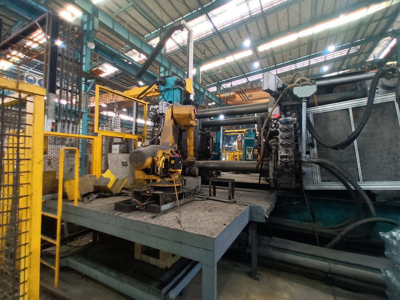 Mașină de turnare sub presiune cu cameră rece Bühler Evolution 140 D KK1650, utilizată Mașină de turnare sub presiune cu cameră rece Bühler Evolution 140 D KK1650, utilizată