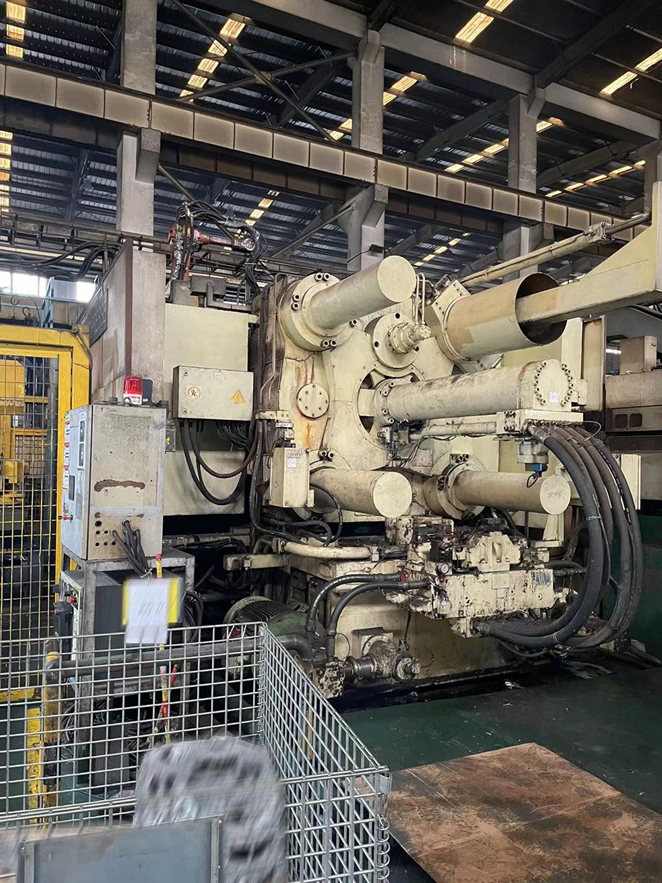 Italpresse IP 1650 SC mașină de turnare sub presiune cu cameră rece KK1656, folosită Italpresse IP 1650 SC mașină de turnare sub presiune cu cameră rece KK1656, folosită