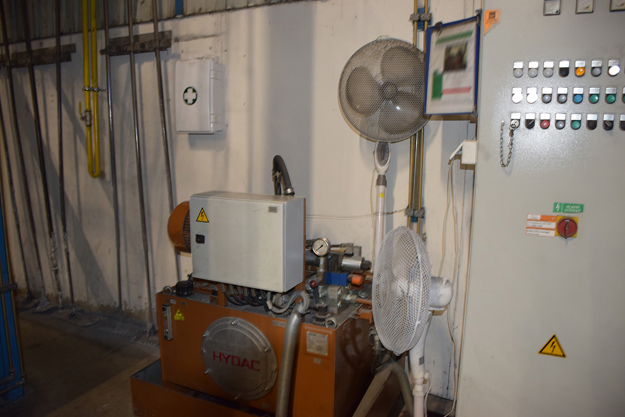 Cuptor de topire și menținere StrikoWestofen MH II-T 3000/1500 G-eg O1810, folosit Cuptor de topire și menținere StrikoWestofen MH II-T 3000/1500 G-eg O1810, folosit