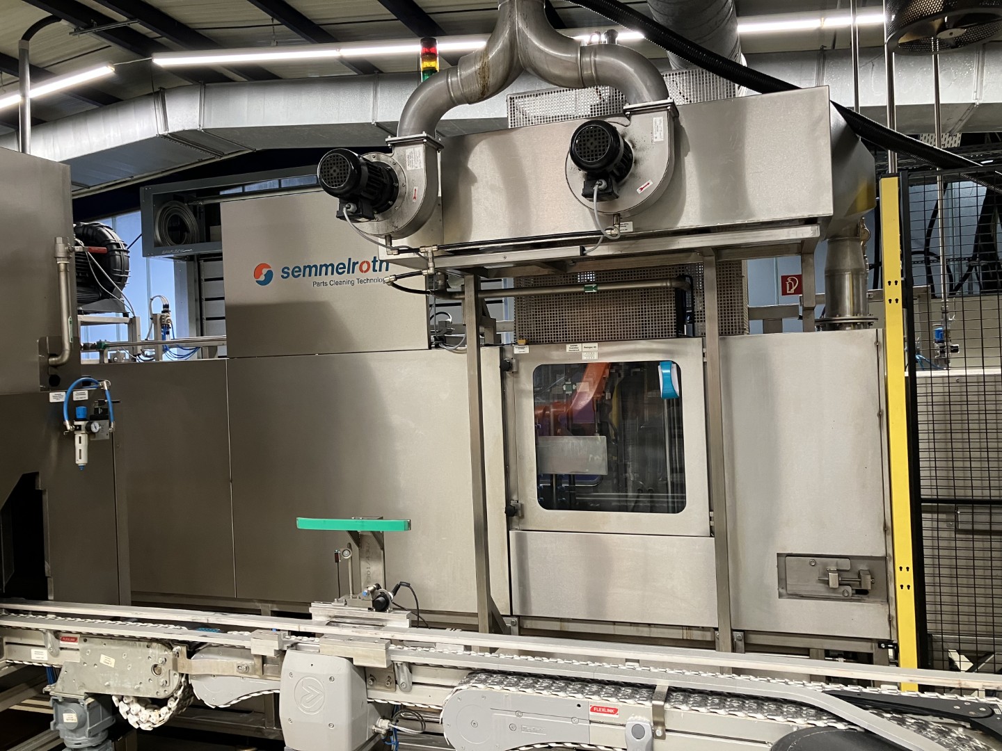 Sistem de inspecție cu raze X Yxlon MU2000, folosit