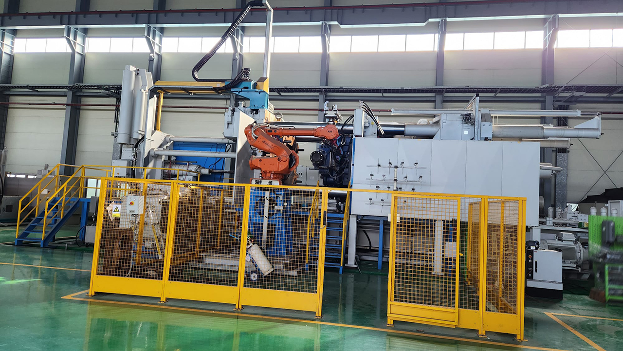 Frech GDK 4100-185 S Frech GDK 4100-185 S cameră rece de turnare sub presiune KK1649, folosit