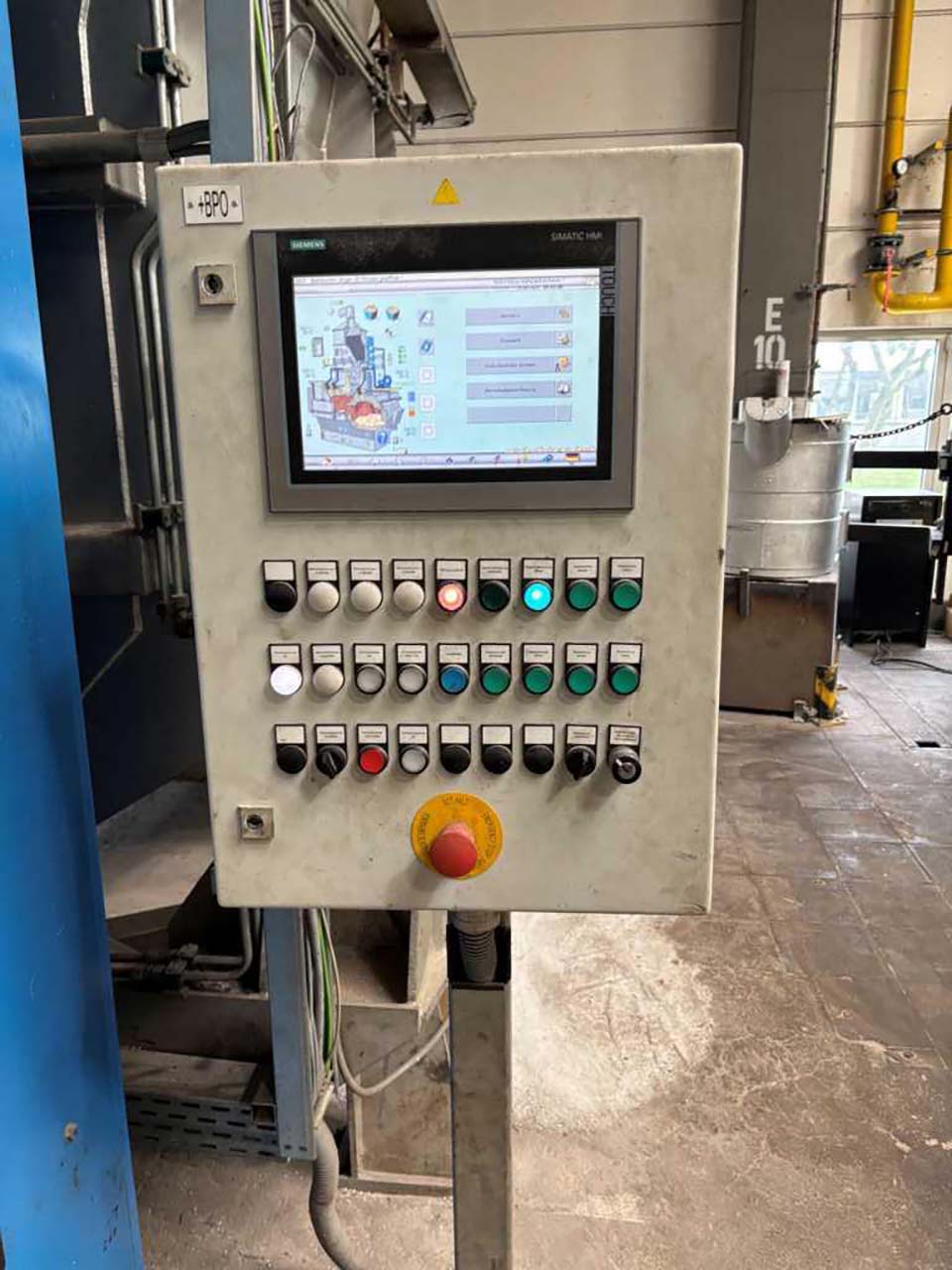 Cuptor de topire și menținere StrikoWestofen MH II-T 3000/1500 G-eg O1810, folosit Cuptor de topire și menținere StrikoWestofen MH II-T 3000/1500 G-eg O1810, folosit