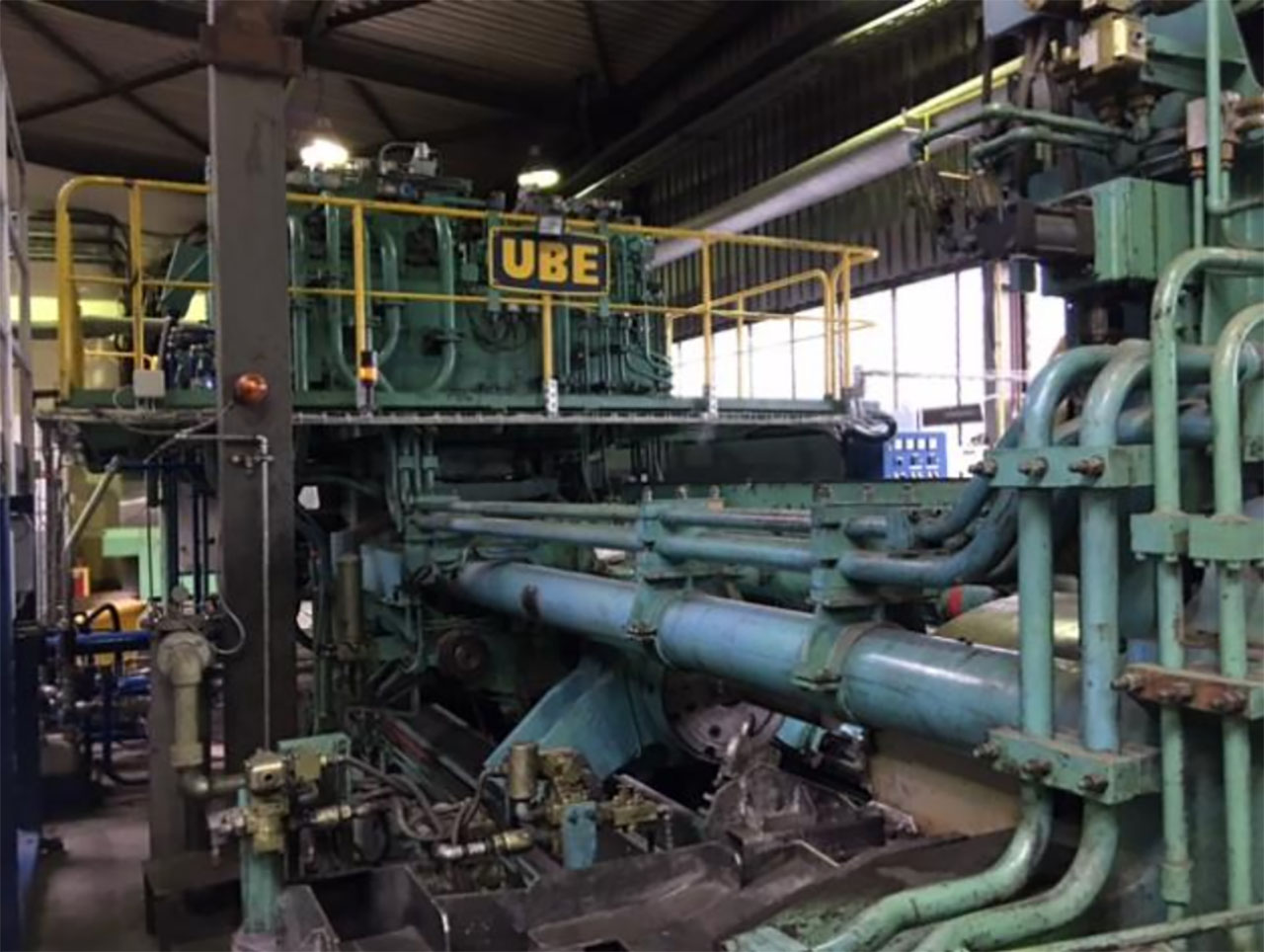 Presă de extrudare a aluminiului UBE 800T PR2469, utilizată