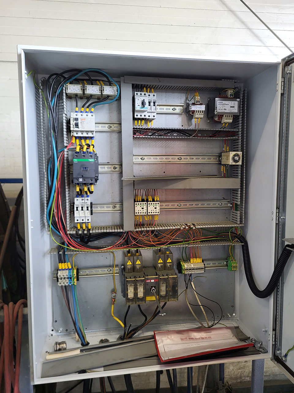 Cuptor cu creuzet MORGAN MKV E ERBO 500 O1804, folosit Cuptor cu creuzet MORGAN MKV E ERBO 500 O1804, folosit