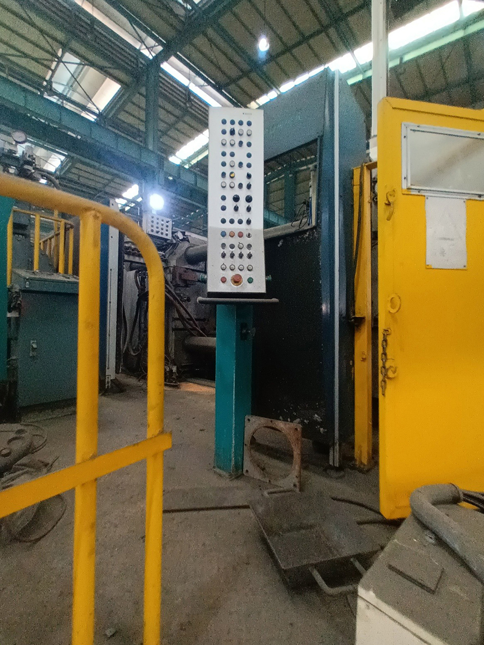 Mașină de turnare sub presiune cu cameră rece Bühler Evolution 140 D KK1650, utilizată Mașină de turnare sub presiune cu cameră rece Bühler Evolution 140 D KK1650, utilizată