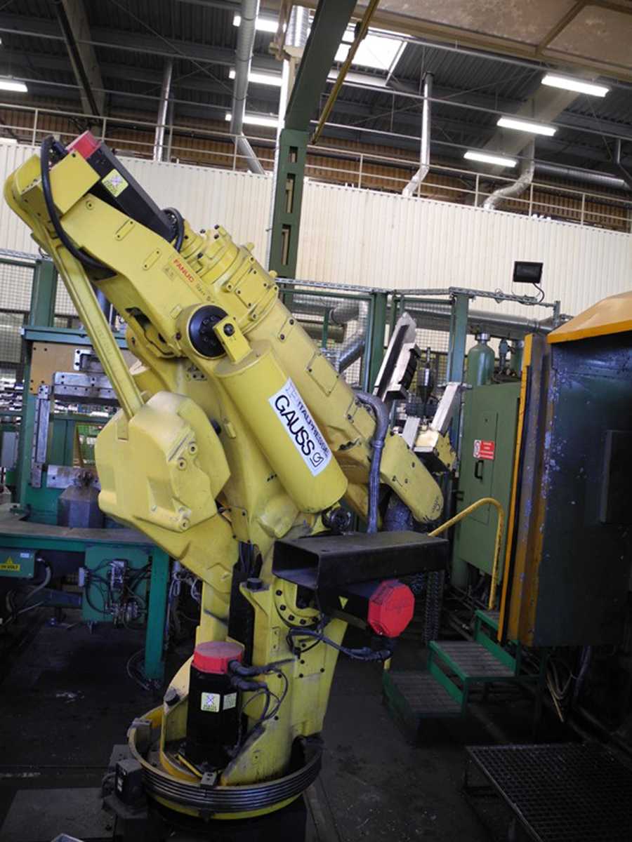 Robot de turnătorie FANUC S-420 i F, folosit HR1815