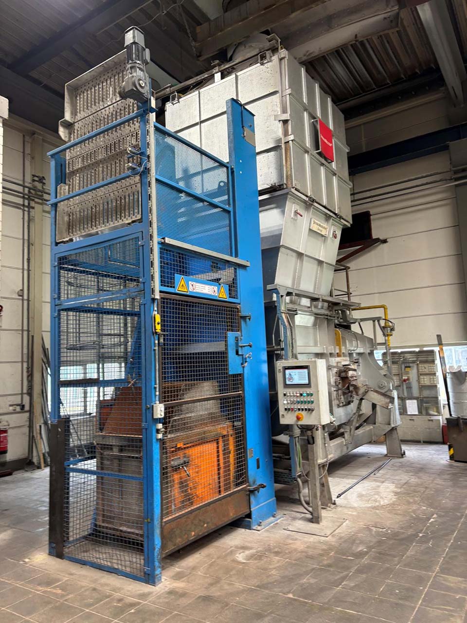 Cuptor de topire și menținere StrikoWestofen MH II-T 3000/1500 G-eg O1810, folosit Cuptor de topire și menținere StrikoWestofen MH II-T 3000/1500 G-eg O1810, folosit