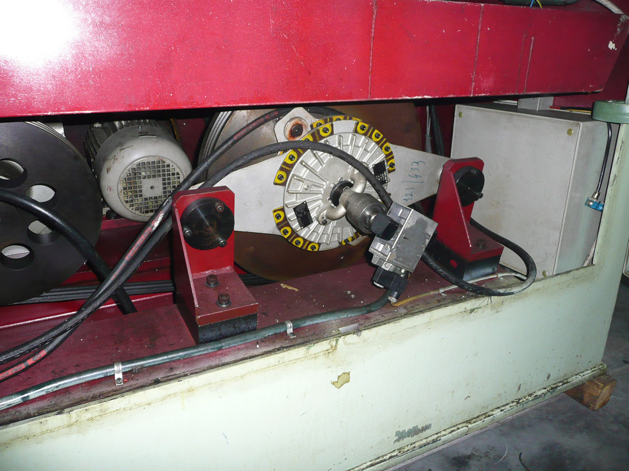 Mașină de ștanțat și format Bihler RM 40 PR2476, folosită