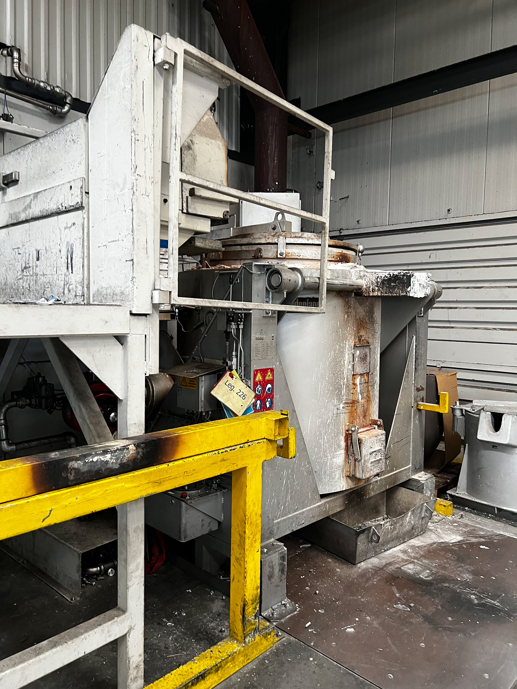 Cuptor de topire și menținere StrikoWestofen MH II-T 3000/1500 G-eg O1810, folosit